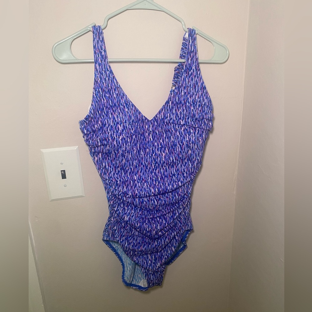 Miraclesuit x Talbots multicolor contouring swimsuit one piece